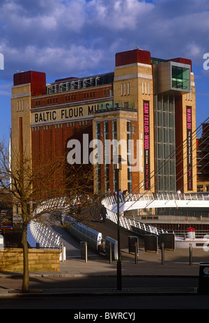 A daytime view of Gateshead Millennium Bridge and Baltic Centre for Contemporary Arts, Gateshead, Tyne and Wear Stock Photo