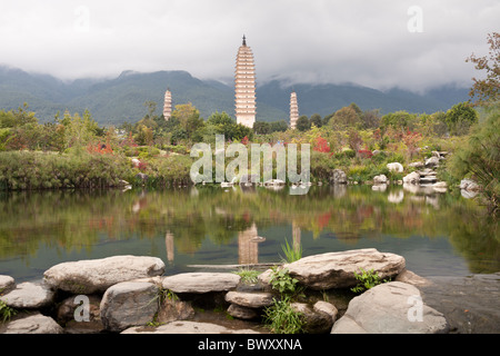 The three pagodas, San Ta Si, Dali, Yunnan Province, China Stock Photo