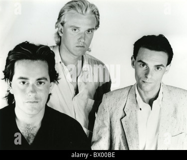 HEAVEN 17 Promotional photo of UK pop group about 1985 with from l: Martyn Ware, Glenn Gregory and Ian Marsh Stock Photo