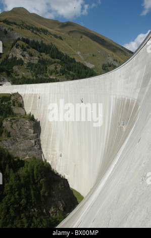 aquatic energy Canton Ticino Diga del Luzzone electricity energy hydroelectric power plant lake mountains p Stock Photo