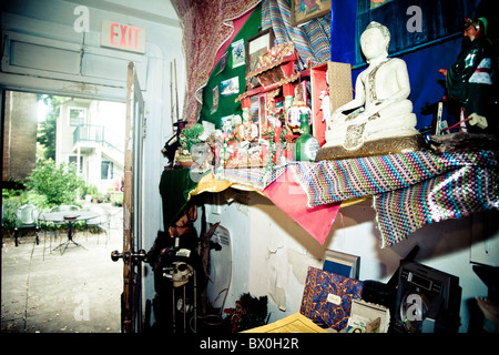 Voodoo Spiritual Temple in New Orleans, Louisiana, established in 1990 by Priestess Miriam and Priest Oswan Chamani. Stock Photo