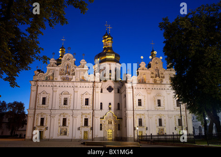 The Cathedral of the Dormition inside the Kiev Pechersk Lavra at dusk in Kiev, Ukraine Stock Photo