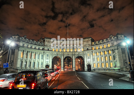 Admiralty Arch, Mall, London, England, UK, Europe, illuminated at night in winter. Stock Photo