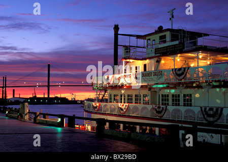 America Georgia Savannah Savannah River Queen night ship steam ship nostalgia riverfront United States Nor Stock Photo