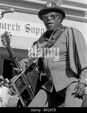 Bo Diddley plays a street festival in Rocky Mount, NC in 1987. Stock Photo