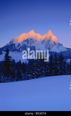 Kleiner Mythen 1 811 ms mountain Alps winter scenery winter snow snow-covered gruff scanty mountain scenery Stock Photo
