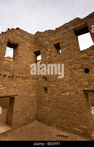 Interior room of Native American Anasazi Great House of Pueblo Bonito, Chaco Culture National Historic Park in Chaco Canyon, New Mexico USA. Stock Photo