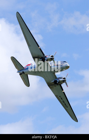 Douglas C-53D Skytrooper ( DC-3A Dakota ) banking in for a flypast at Duxford Flying Legends Airshow Stock Photo