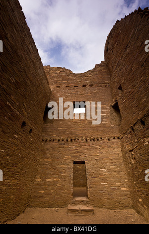 Interior room of Native American Anasazi Great House of Pueblo Bonito, Chaco Culture National Historic Park in Chaco Canyon, New Mexico USA. Stock Photo