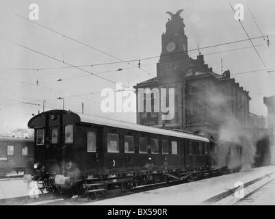 Prague 1933, Wilson Train Station, Diesel powered train. Stock Photo