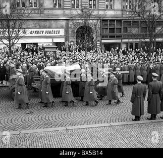 Klement Gottwald, funeral procession, gun-carriage Stock Photo
