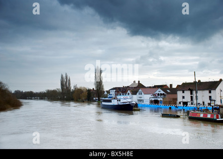 Upton upon Severn town showing the River Severn fllooding, Worcestershire, England, United Kingdom, taken in winter Stock Photo