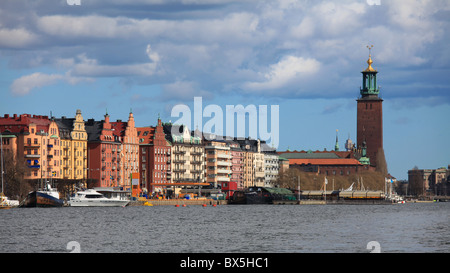On King's Island in Stockholm, on the shores of the Riddarfjärd: the Town Hall (Stadshuset). Stock Photo