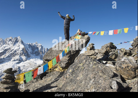 Prayer flags, view from Gokyo Ri, 5483m, Gokyo, Solu Khumbu Everest Region, Sagarmatha National Park, Himalayas, Nepal, Asia Stock Photo