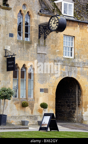 Trinity House Art Gallery in the High Street, Broadway, Worcestershire Stock Photo