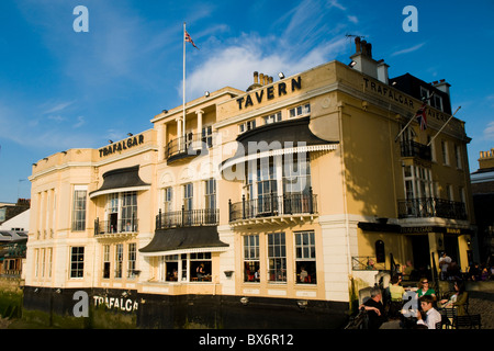 Trafalgar Tavern, a popular public house on the bank of the River Thames in Greenwich, London Stock Photo