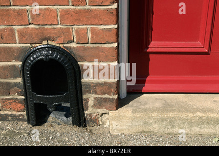 Iron boot scraper hi-res stock photography and images - Alamy