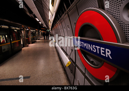 Westminster Underground Tube Station Jubilee Line Platform, London, England, UK Stock Photo