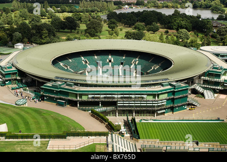 No. 1 Court All England Lawn Tennis Club Wimbledon London UK 2008 elevated view Stock Photo