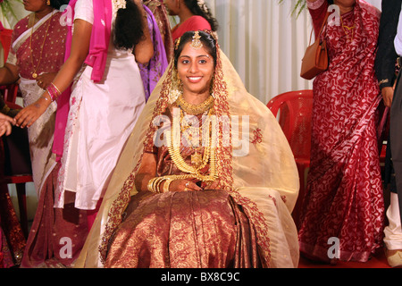 Pretty Pastel Wedding In Delhi With The Bride In A Handpainted Lehenga |  WedMeGood