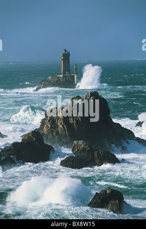 France, Brittany, Finistere, Pointe du Raz, 'La Vielle' lighthouse, Stormy day Stock Photo