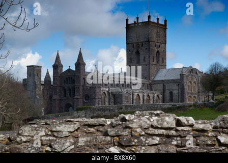 St Davids Cathedral (Welsh: Eglwys Gadeiriol Tyddewi) is situated in St Davids in the county of Pembroke shire, on the most wes Stock Photo