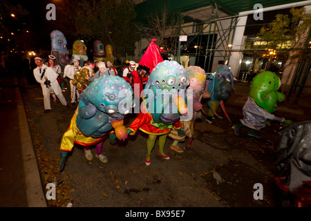 Participants in the 2010 Greenwich Village Halloween parade in Greenwich Village Stock Photo