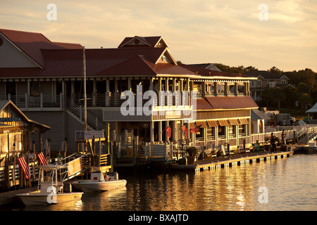 Sunset over the restaurants on Shem Creek in Mt Pleasant, SC. Stock Photo