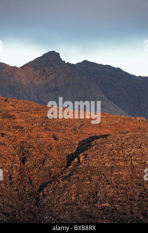 Mountain ridge in Macgillycuddy's Reeks, County Kerry, Munster, Ireland ...