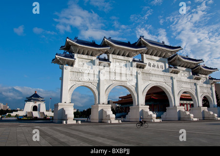 Asia, Taiwan, Taipei, Chiang Kai Shek memorial hall arch daylight Stock Photo