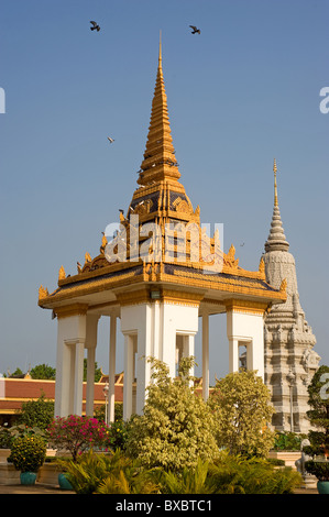 The Royal Palace, a pavilion on the palace grounds, Phnom Penh, Cambodia Stock Photo