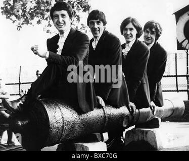 Kinks, The, British music band, members: Ray Davis, Mick Avory, Dave Davies, Peter Quaife, middle of 1960s,
