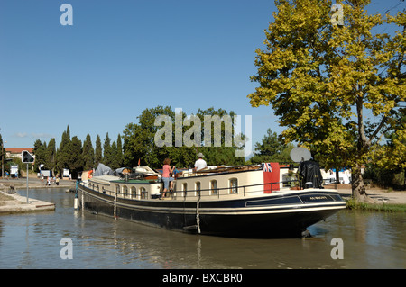Canal du Midi, Ecluse de la Criminelle lock, Pk 72.2, semi ...
