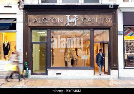 The Halcyon Gallery in New Bond street, London. Stock Photo