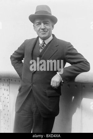 Vintage photo circa 1910s of British Antarctic explorer Sir Ernest Henry Shackleton (1874 - 1922). Stock Photo