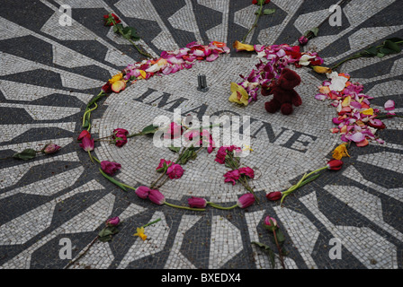 John Lennon memorial at the site of his assassination cities in Central Park New York Stock Photo