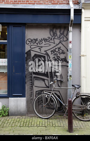 Graffiti of a sound system on a wall in Amsterdam Stock Photo