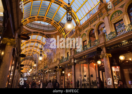 UK, England, Yorkshire, Leeds, Victoria Quarter, County Arcade decorated at Christmas Stock Photo