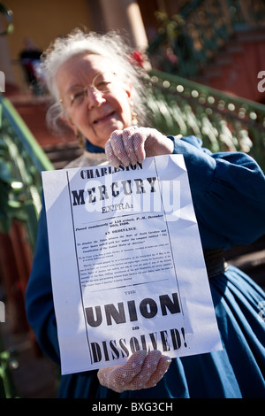 June Murray Wells, Director of the Confederate Museum holds a copy of the Ordinance of Succession on the 150th anniversary. Stock Photo
