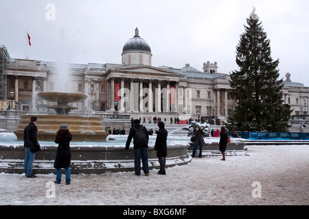 Winter Snowfall - Trafalgar Square - London Stock Photo