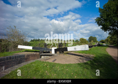 The Worcester and Birmingham canal at Tardebigge canal village in Worcestershire, the Midlands, England. Stock Photo