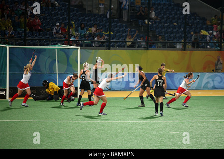 Great Britain female hockey team scoring, Olympic Games, Beijing, China Stock Photo