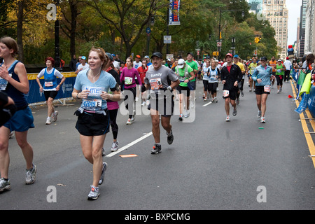 Runners competing on Central Park South during 2009 New York City Marathon Stock Photo