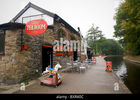 Llangollen Canal Wharf Denbighshire Wales UK Stock Photo