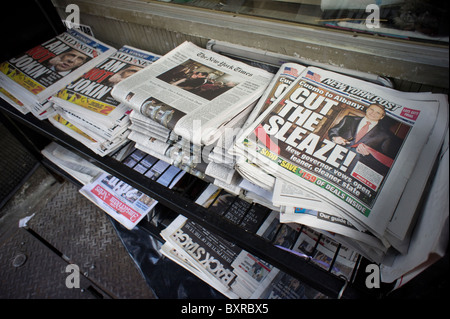 Headlines of New York newspapers on January 2, 2011, the day after former NYS Attorney General Andrew M. Cuomo was sworn in Stock Photo