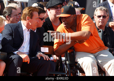 San Francisco, CA, USA;  Former San Francisco Giants first baseman Willie McCovey (right) talks with California governor Stock Photo