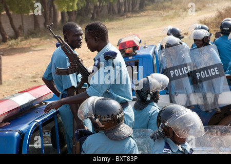 Police prepare at the head of the final independence march in Juba to encourage registration for the January 9 2011 referendum. Stock Photo