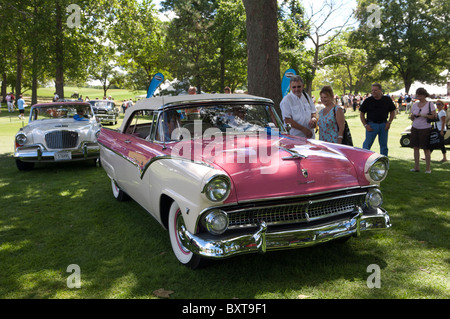 1955 Ford Fairlane Sunliner Stock Photo