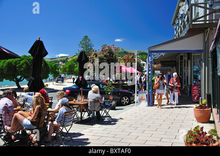 Waterfront cafes, Beach Road, Akaroa, Banks Peninsula, Canterbury Region, New Zealand Stock Photo