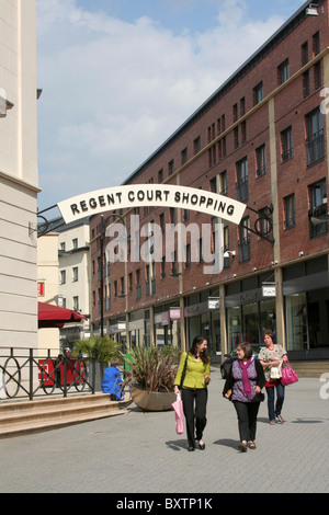 Regent Court shopping mall, Leamington Spa, Warwickshire, England, UK Stock Photo